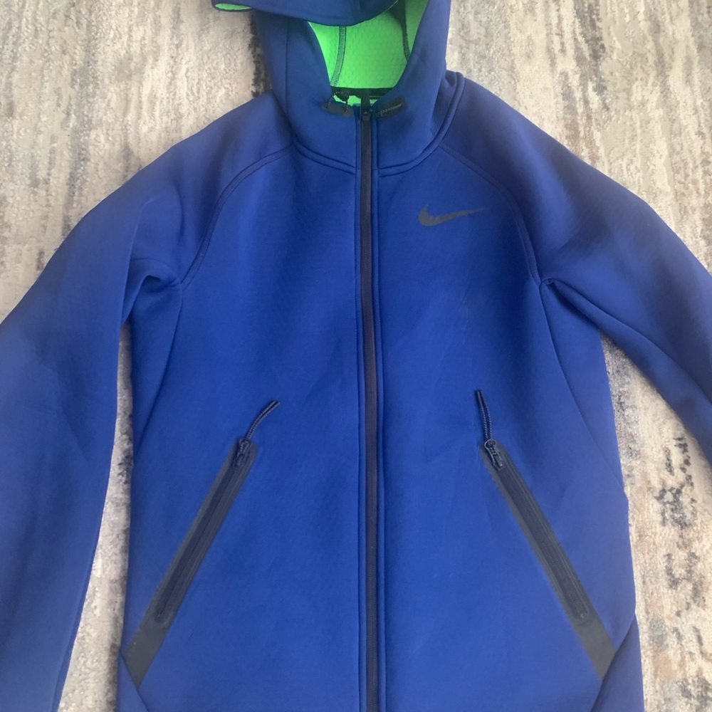 Nike therms-fit jacket